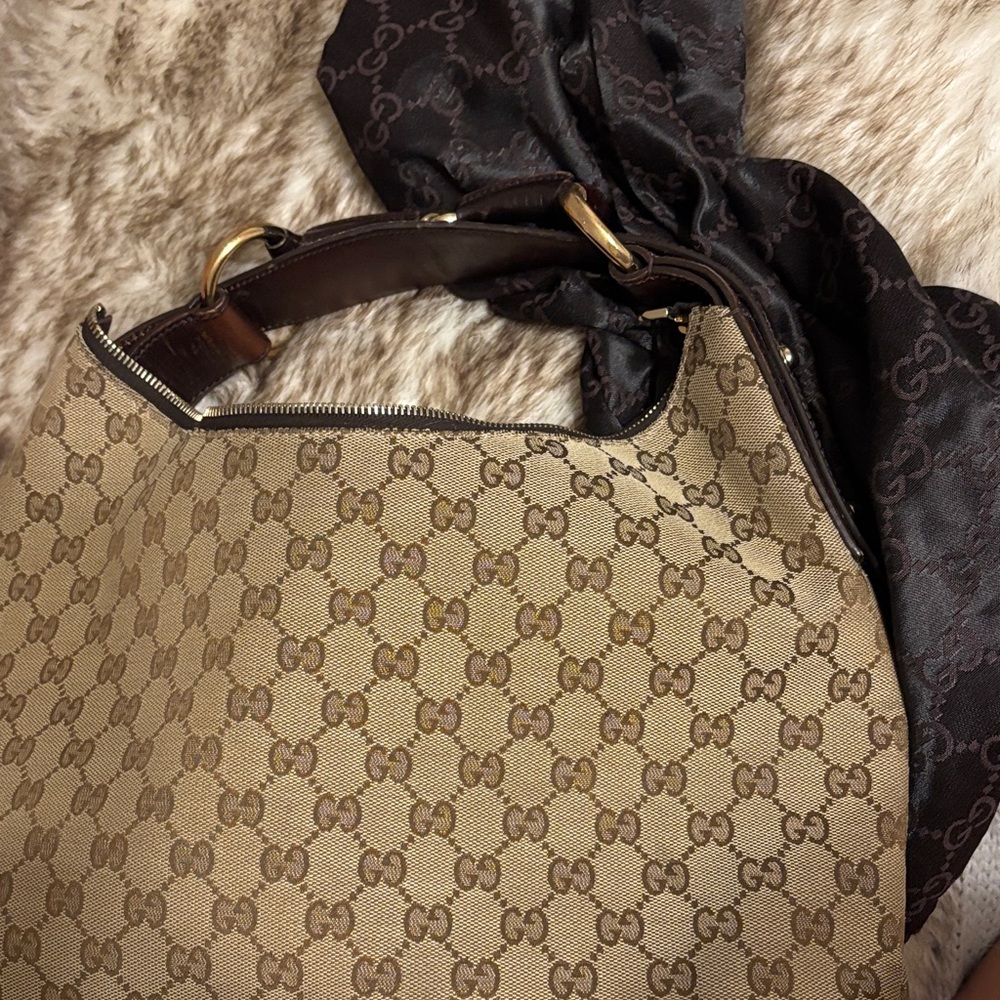 Gucci Horsebit Hobo Bag - Picture 7 of 12